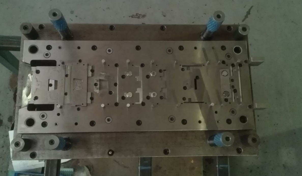 �C(j��)�w�B�m(x��)ģ